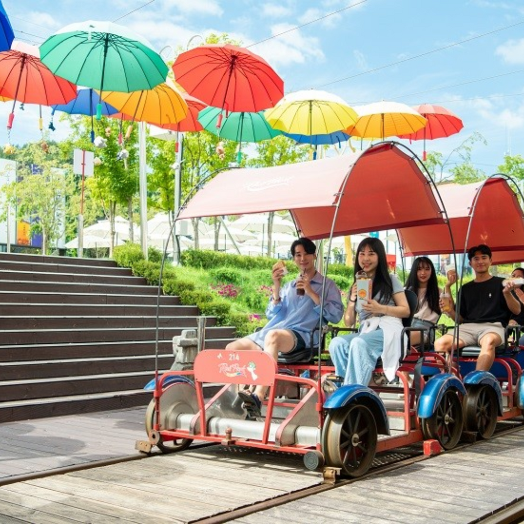 دراجة السكة الحديدية + جزيرة نامي | Gangchon Rail Bike + Nami Island (Car service)